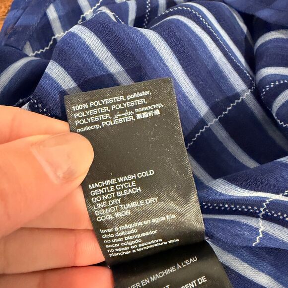 Bebe Blue Plaid Portofino Button Down Blouse Size Medium - Picture 7 of 9